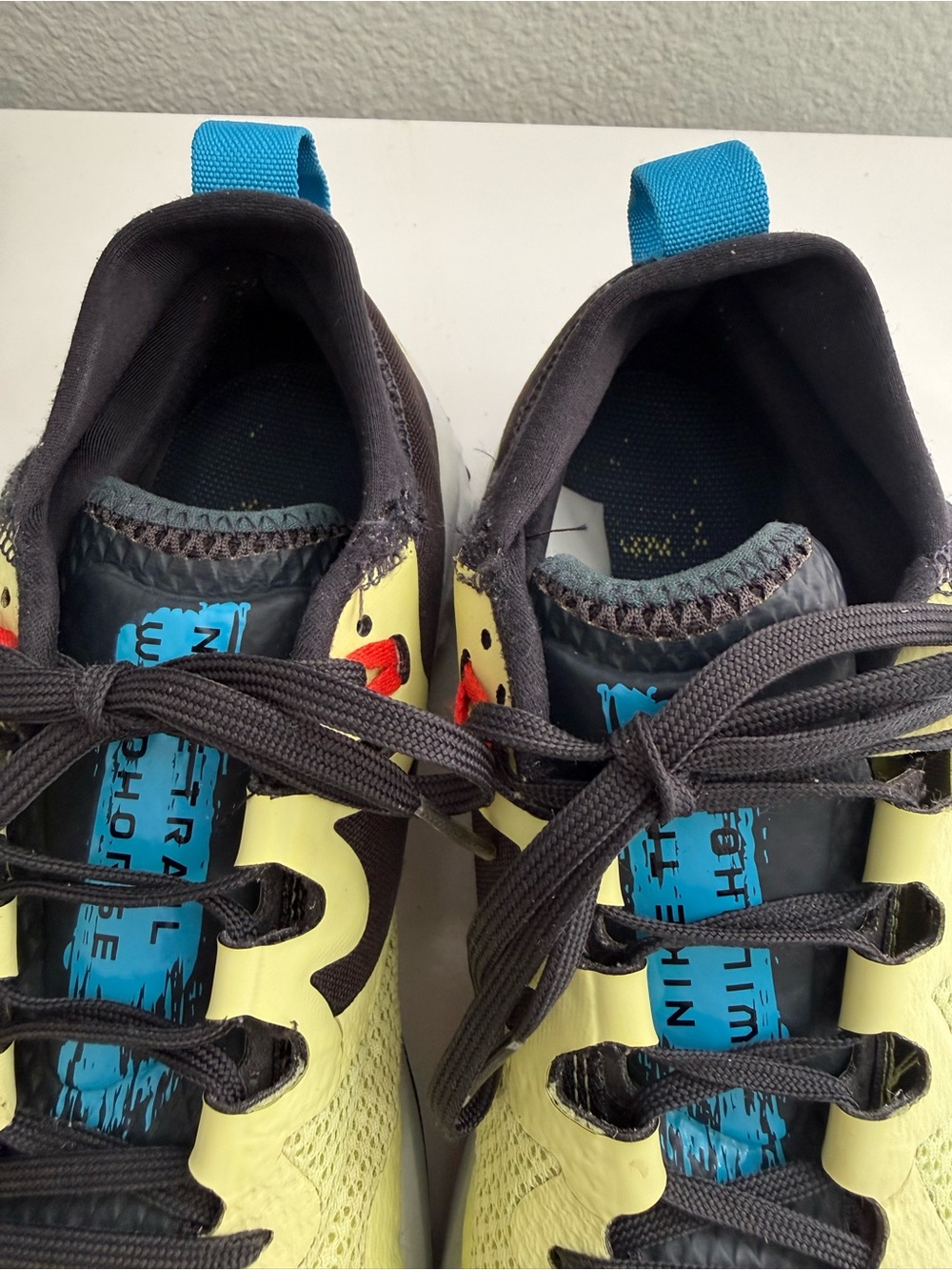 Nike Wildhorse 7 Women size 10 yellow and Black Trail Running Shoes with Blue - Picture 6 of 14